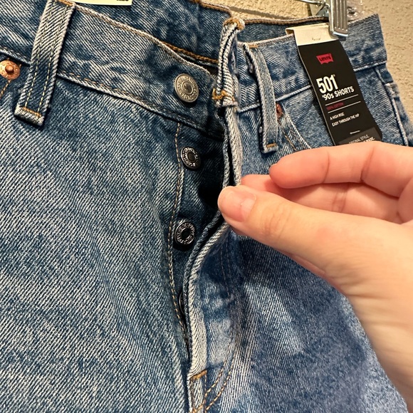 Levi’s 501 90’s shorts - Picture 3 of 3